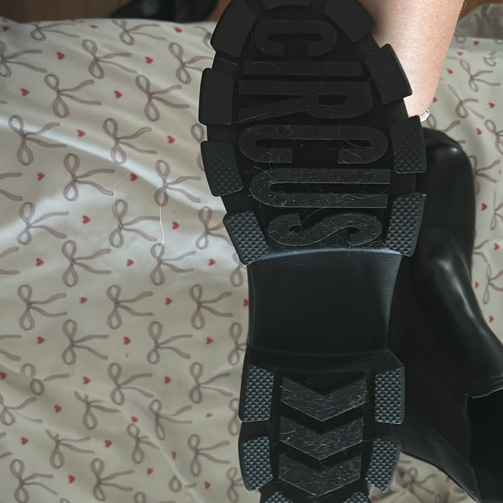 Never worn Sam Edelman Circus lug bootie! - Picture 3 of 5